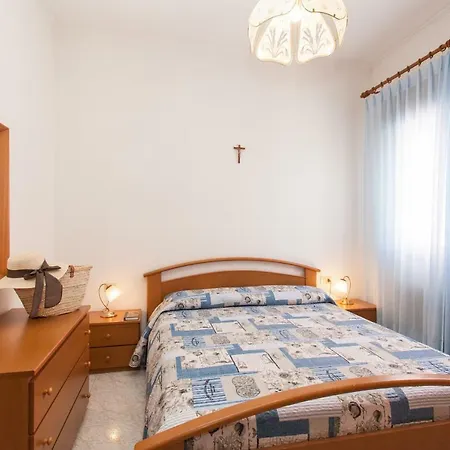 Petite Maison ليدو دي يسولو